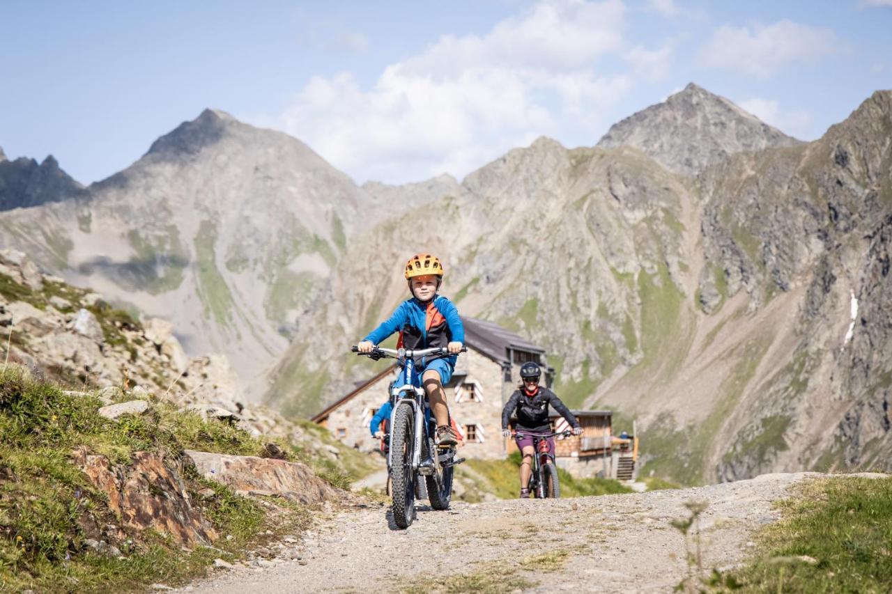 Gundi Pettneu am Arlberg
